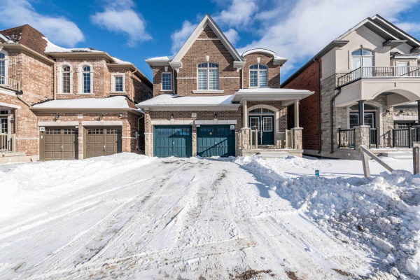 17 Betty May Cres, East Gwillimbury
