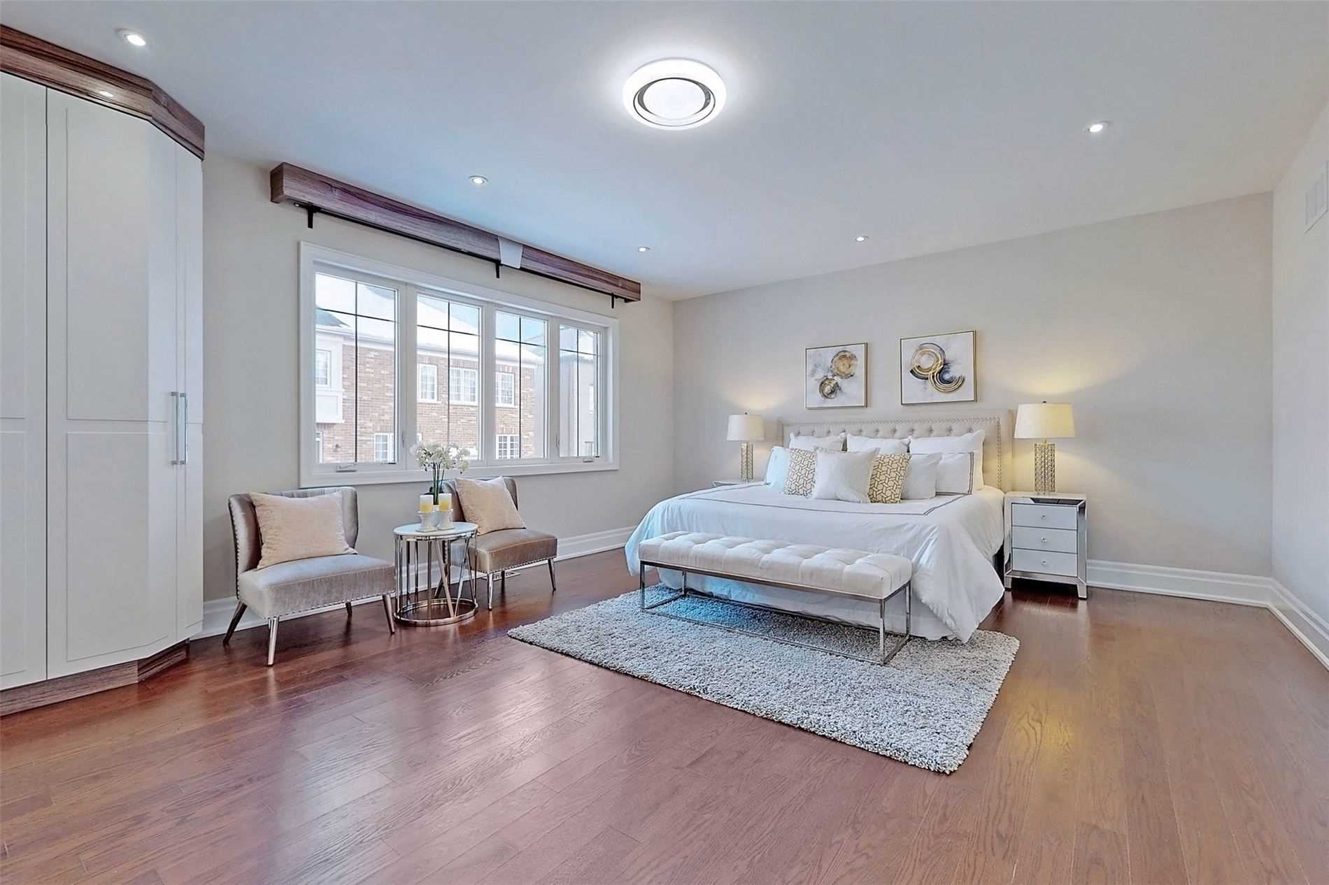 28 Fitzmaurice Dr