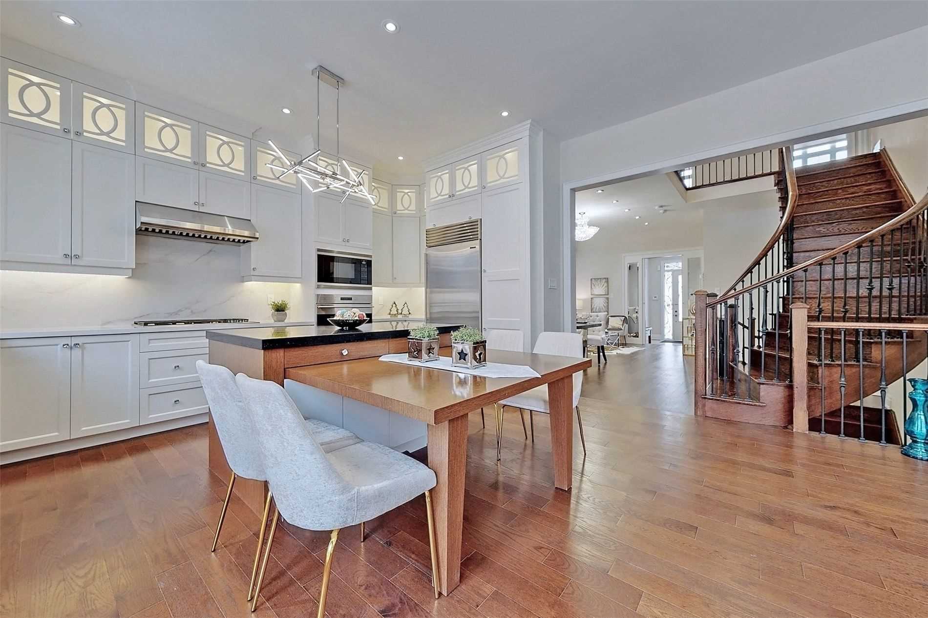 28 Fitzmaurice Dr