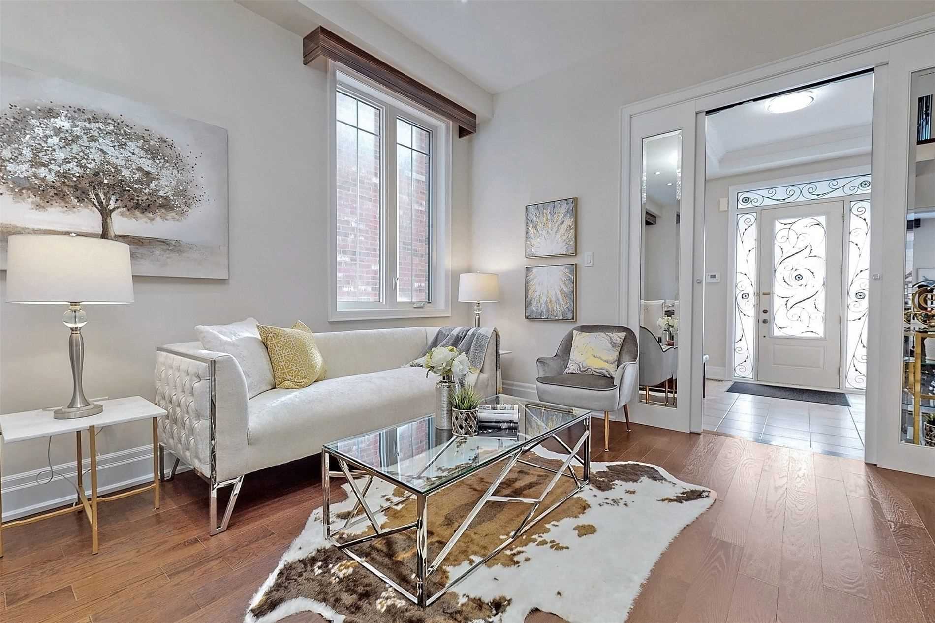 28 Fitzmaurice Dr