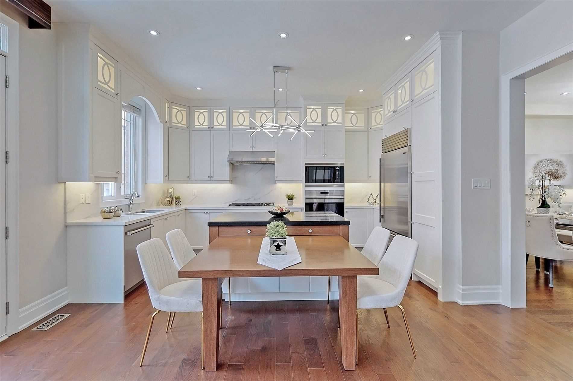 28 Fitzmaurice Dr