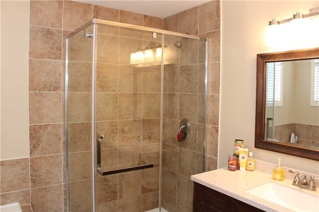 38 Iveagh Dr