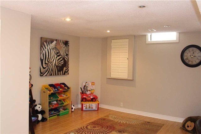 38 Iveagh Dr