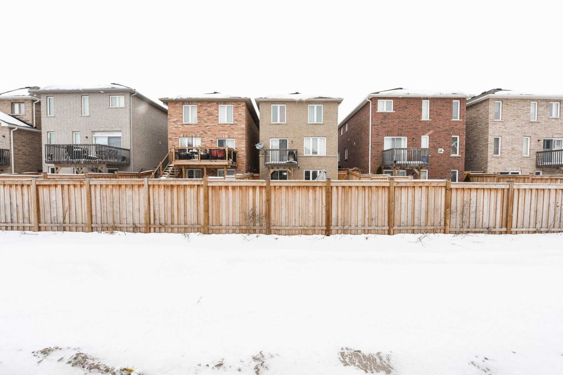 46 Ridgeview Crt