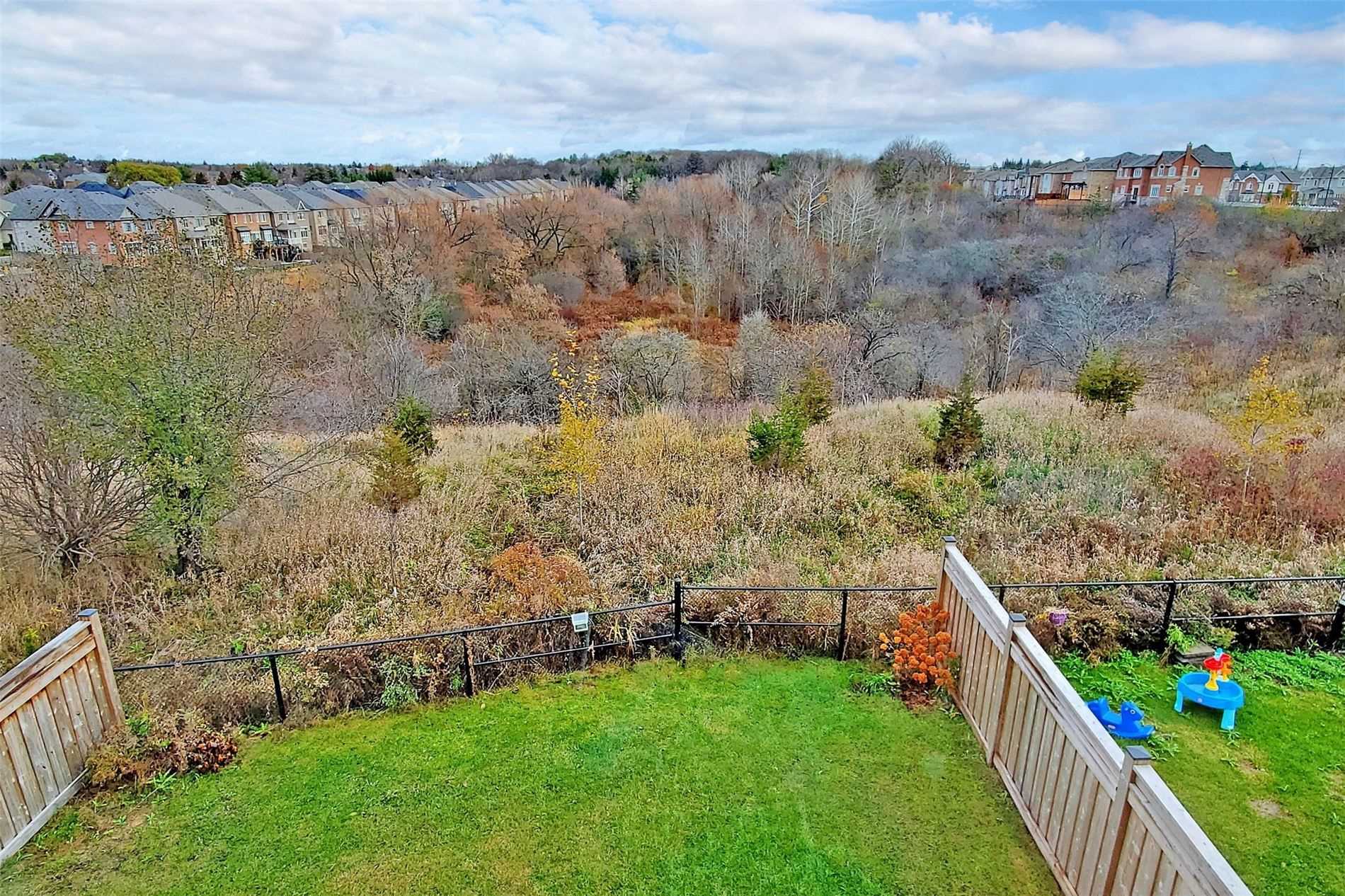 206 Baber Cres