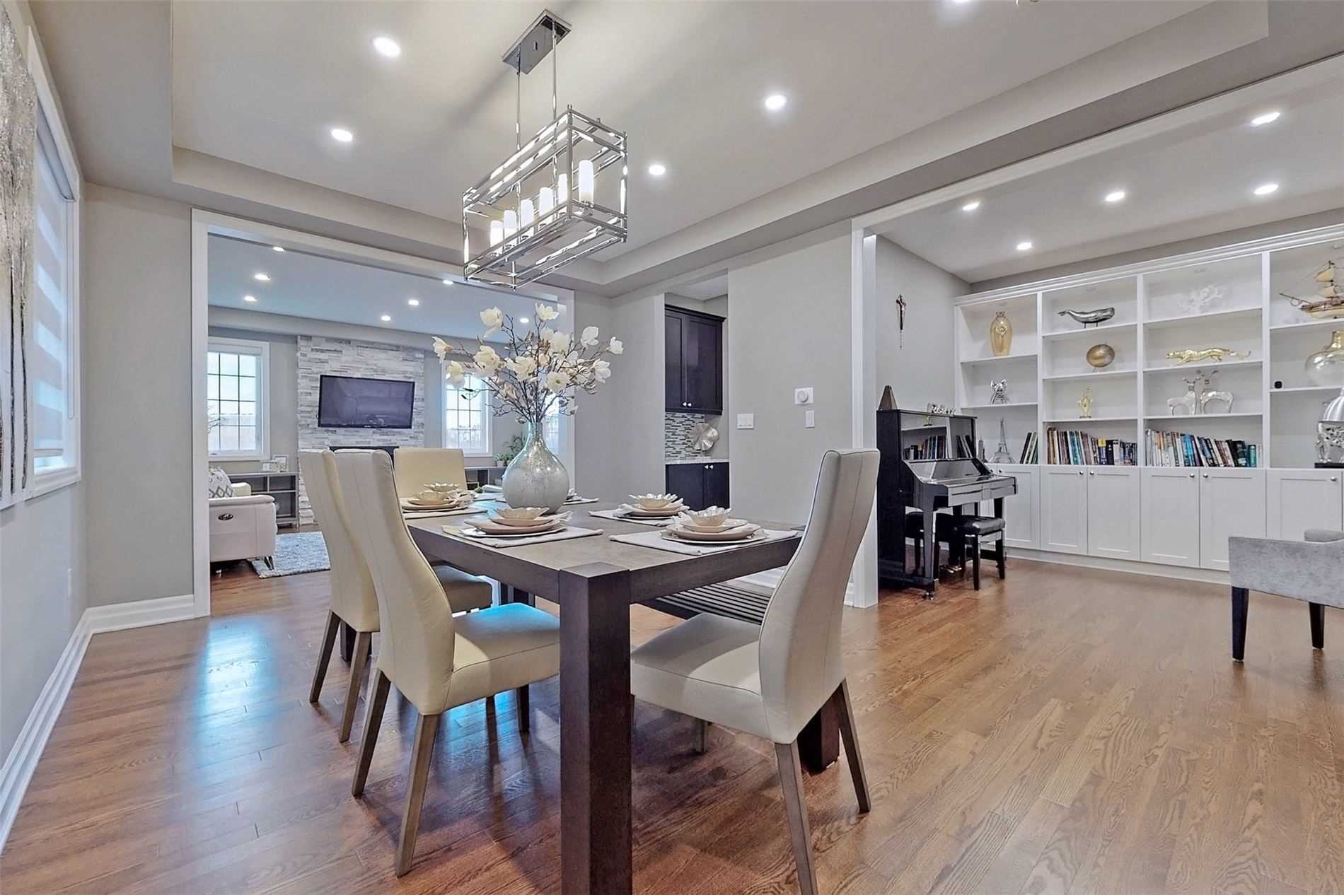 206 Baber Cres
