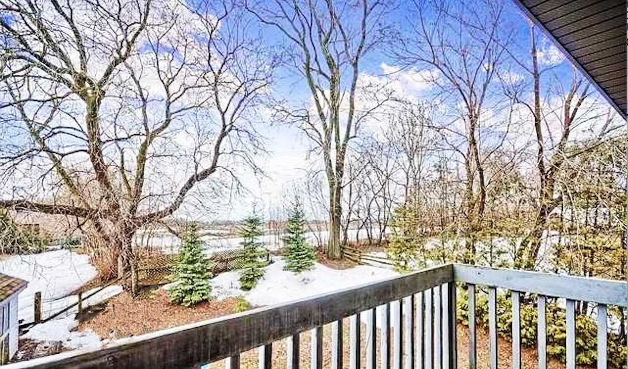 30 Rosehill Dr