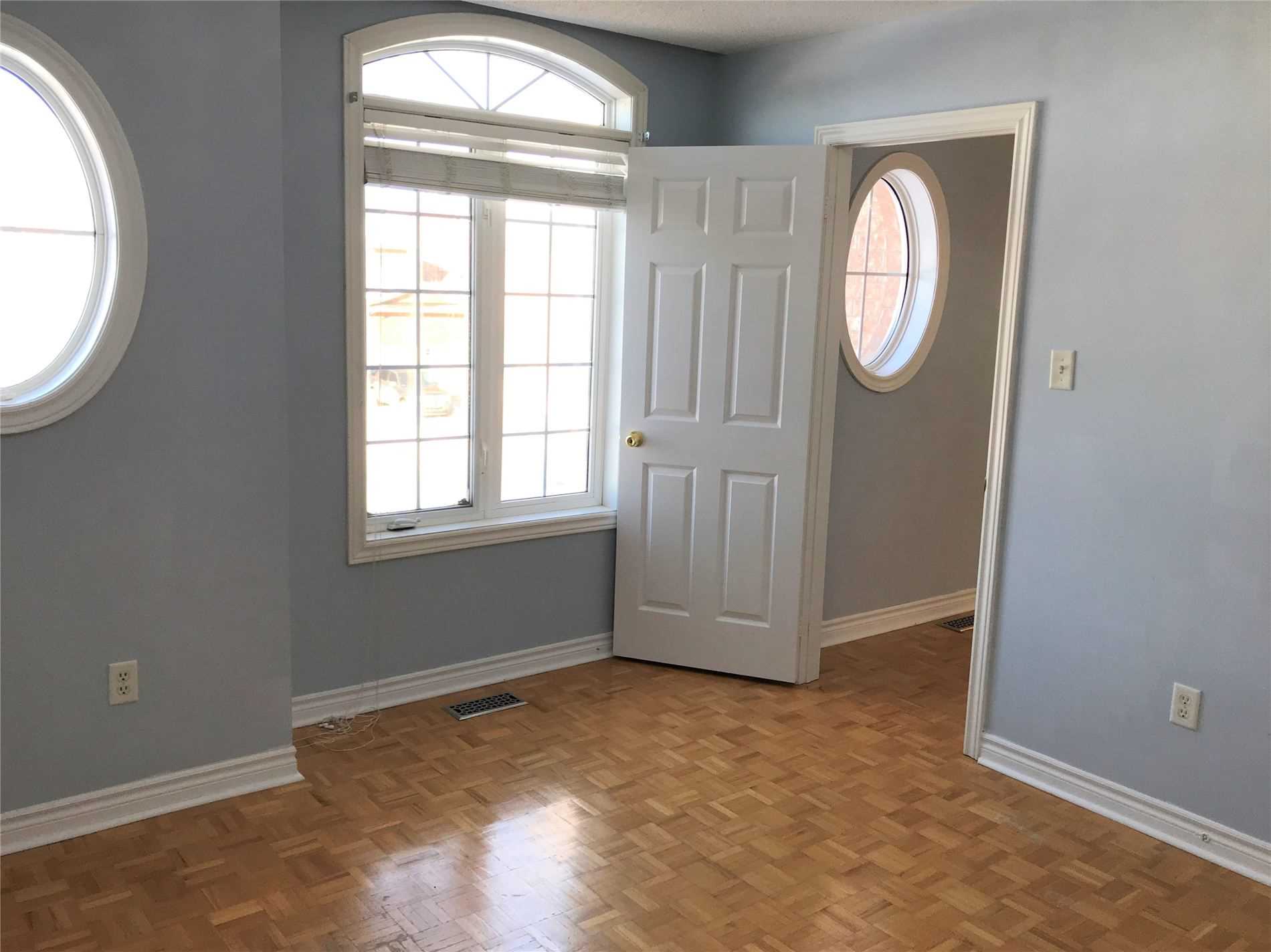 87 Worthington Ave