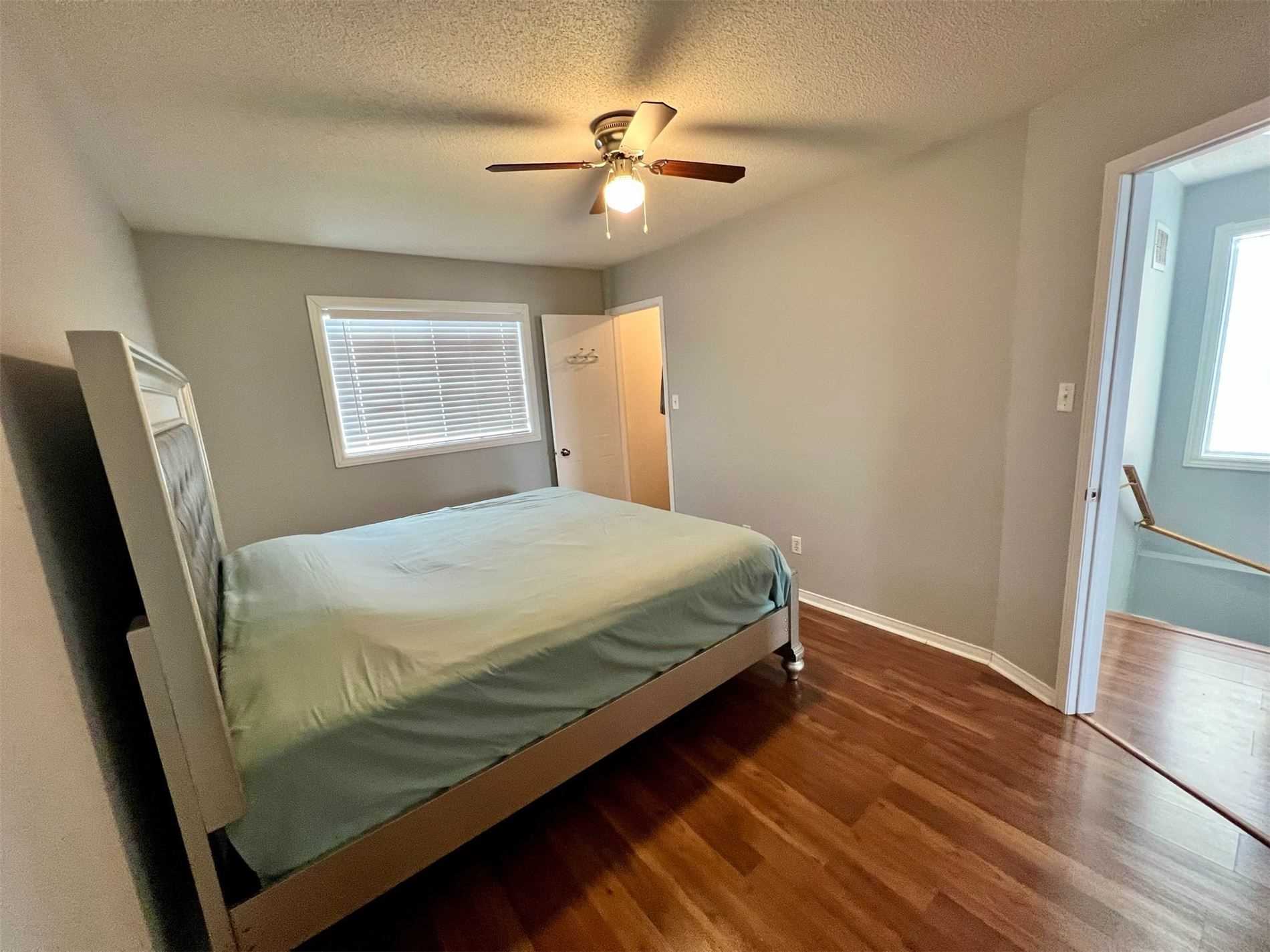 76 Potter Cres