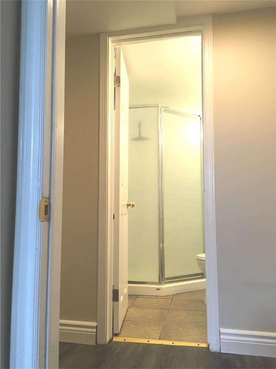 177 John St W
