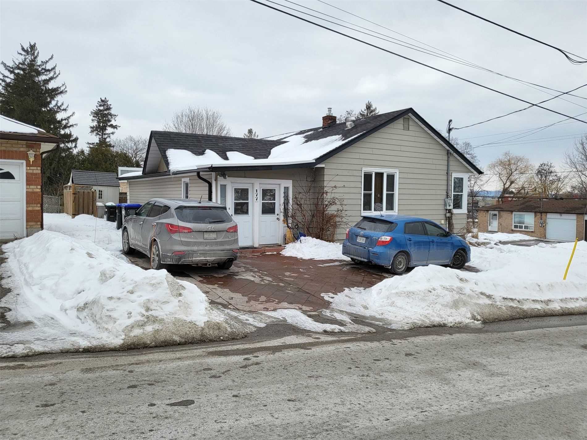 177 John St W