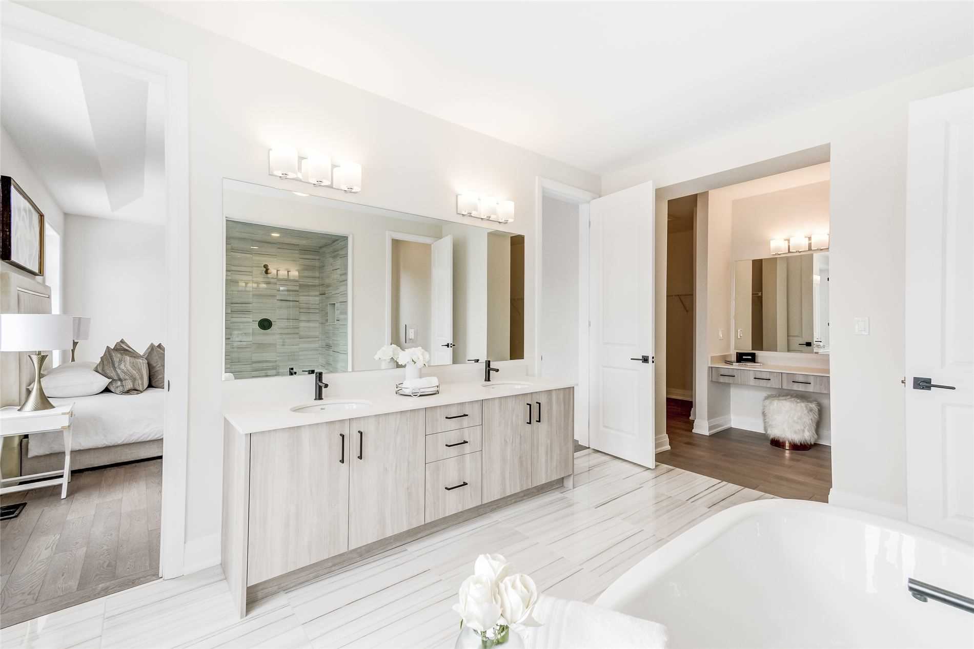 46 Galen Cres