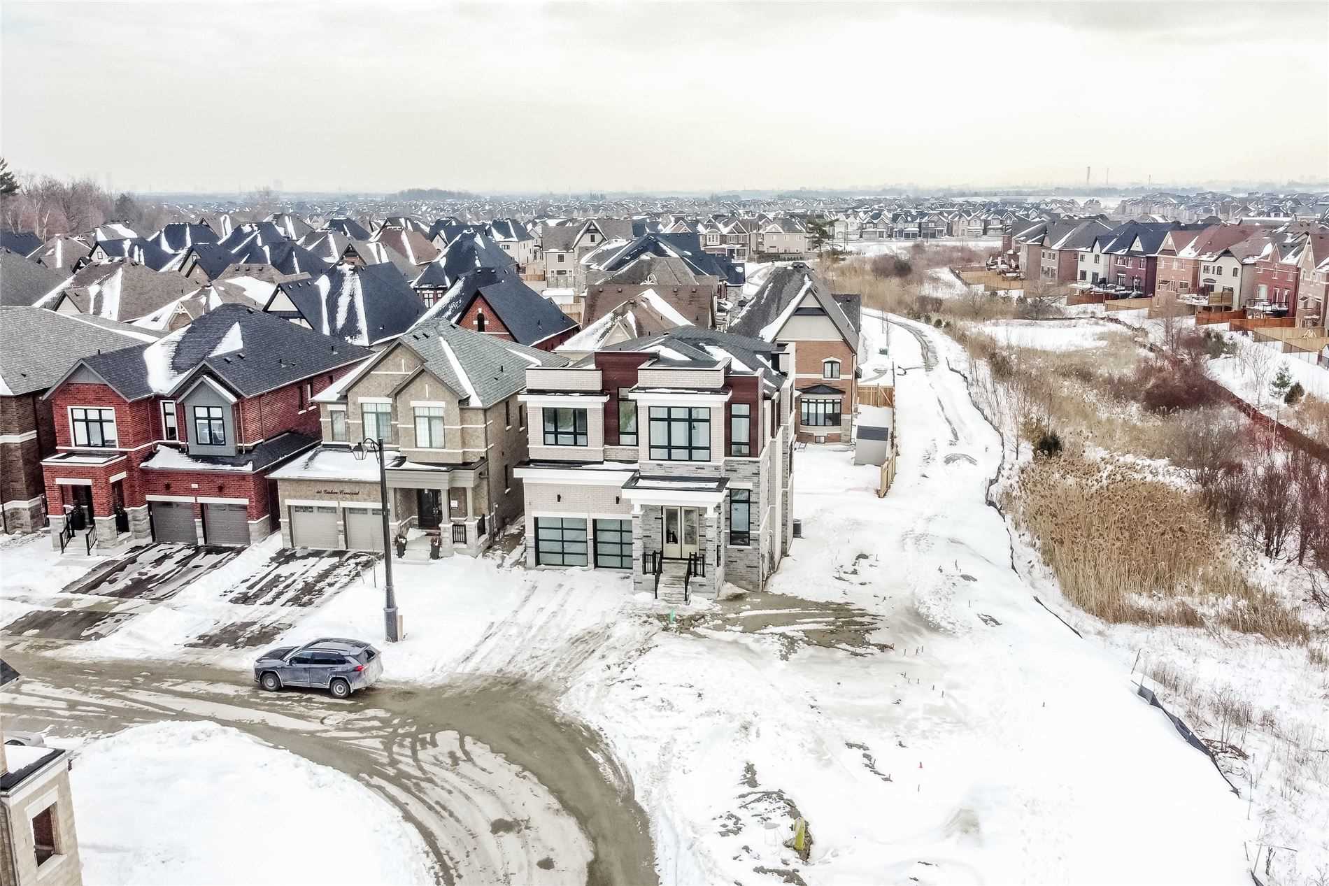 46 Galen Cres