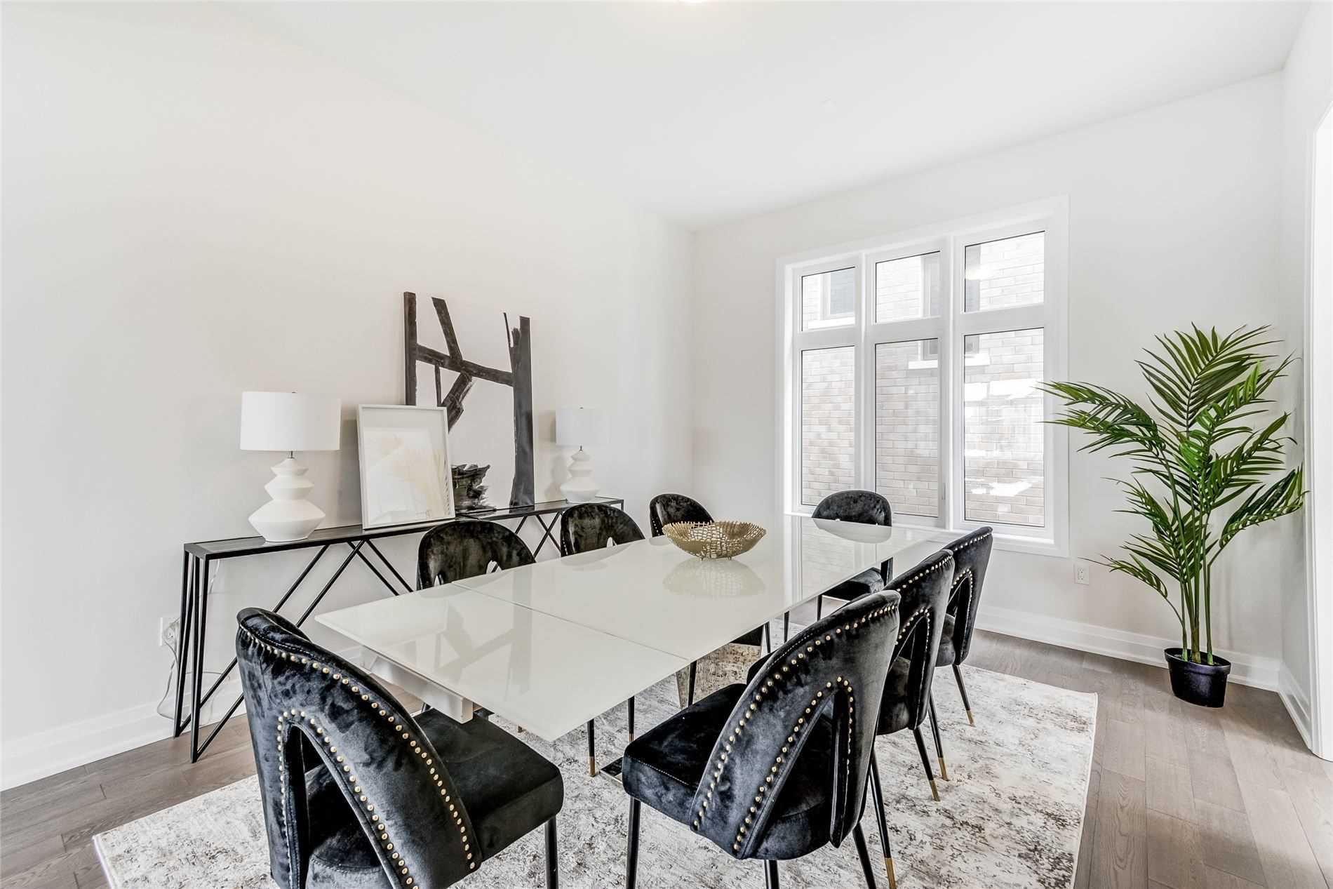46 Galen Cres