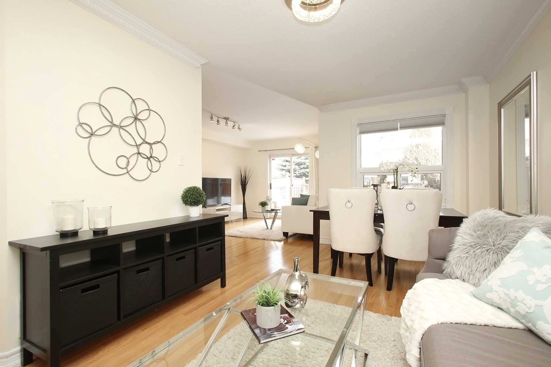 212 Kimono Cres