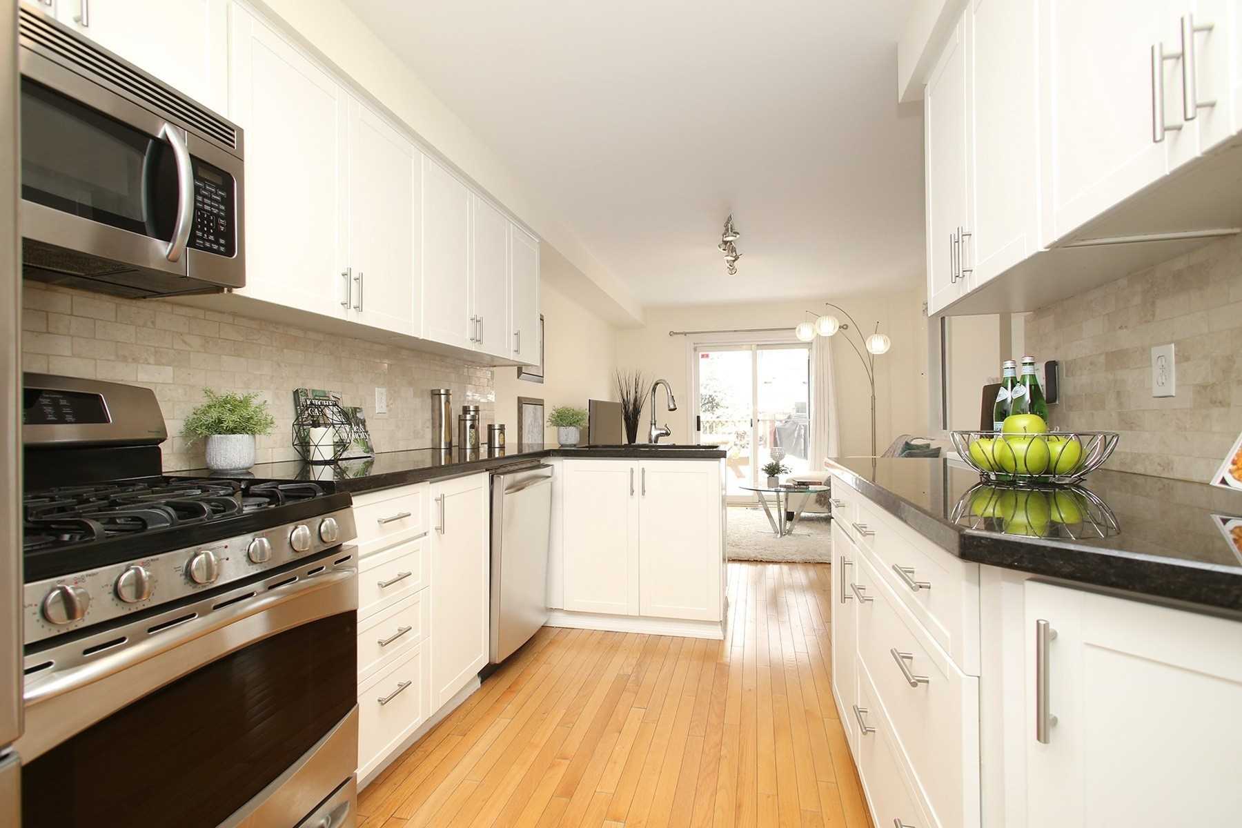 212 Kimono Cres