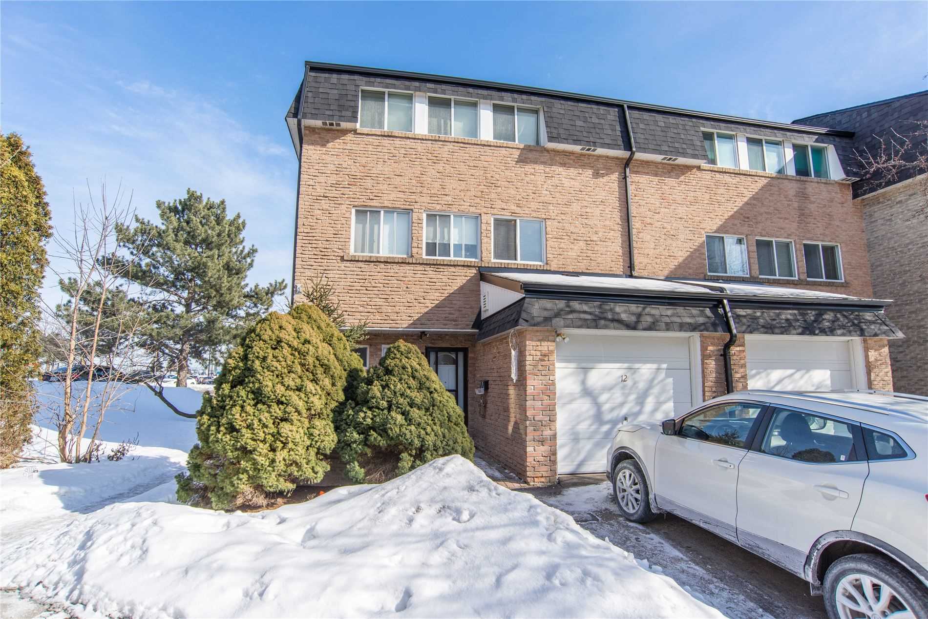 12 Poplar Cres, #34