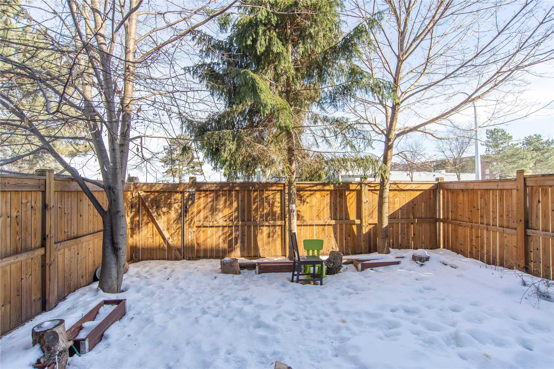 12 Poplar Cres, #34