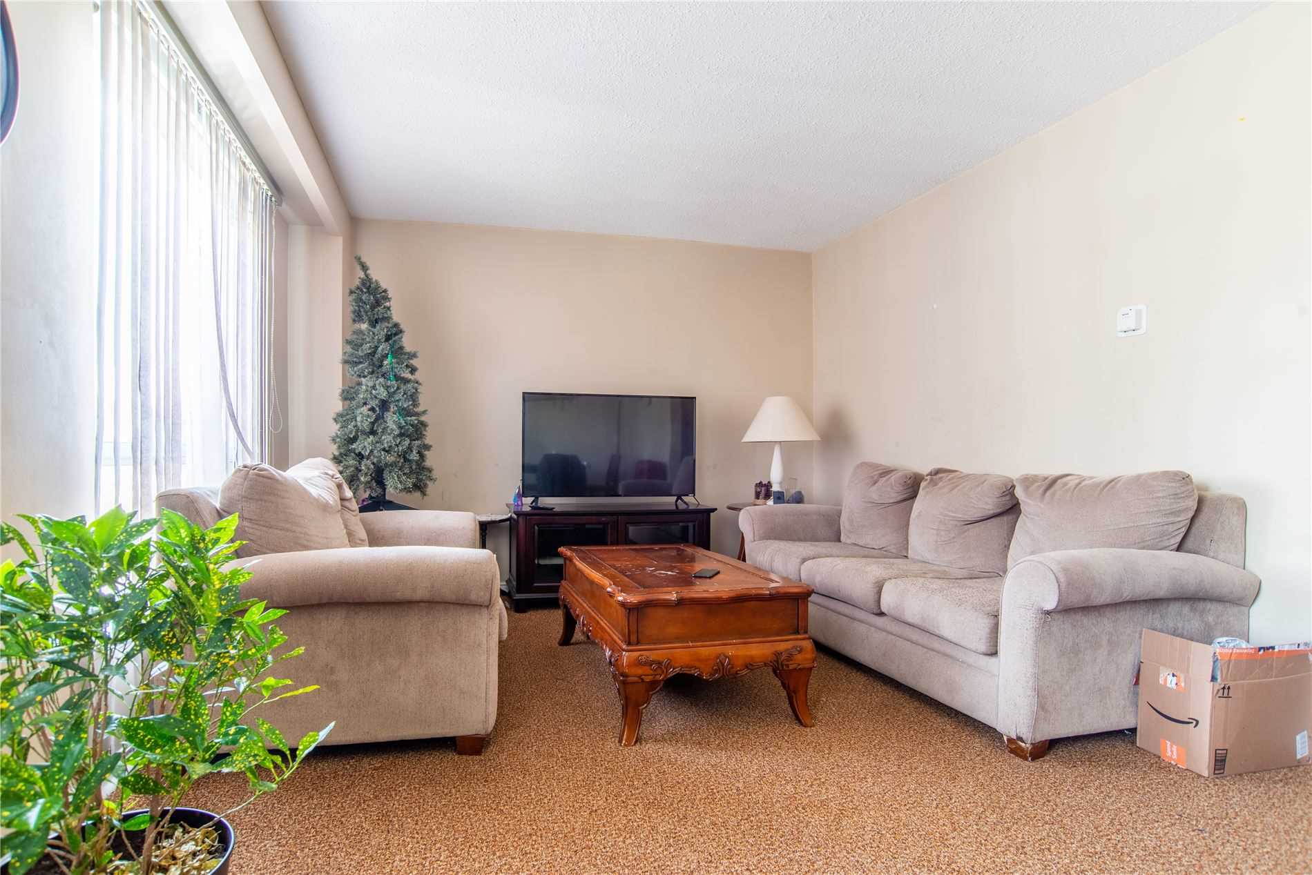 12 Poplar Cres, #34