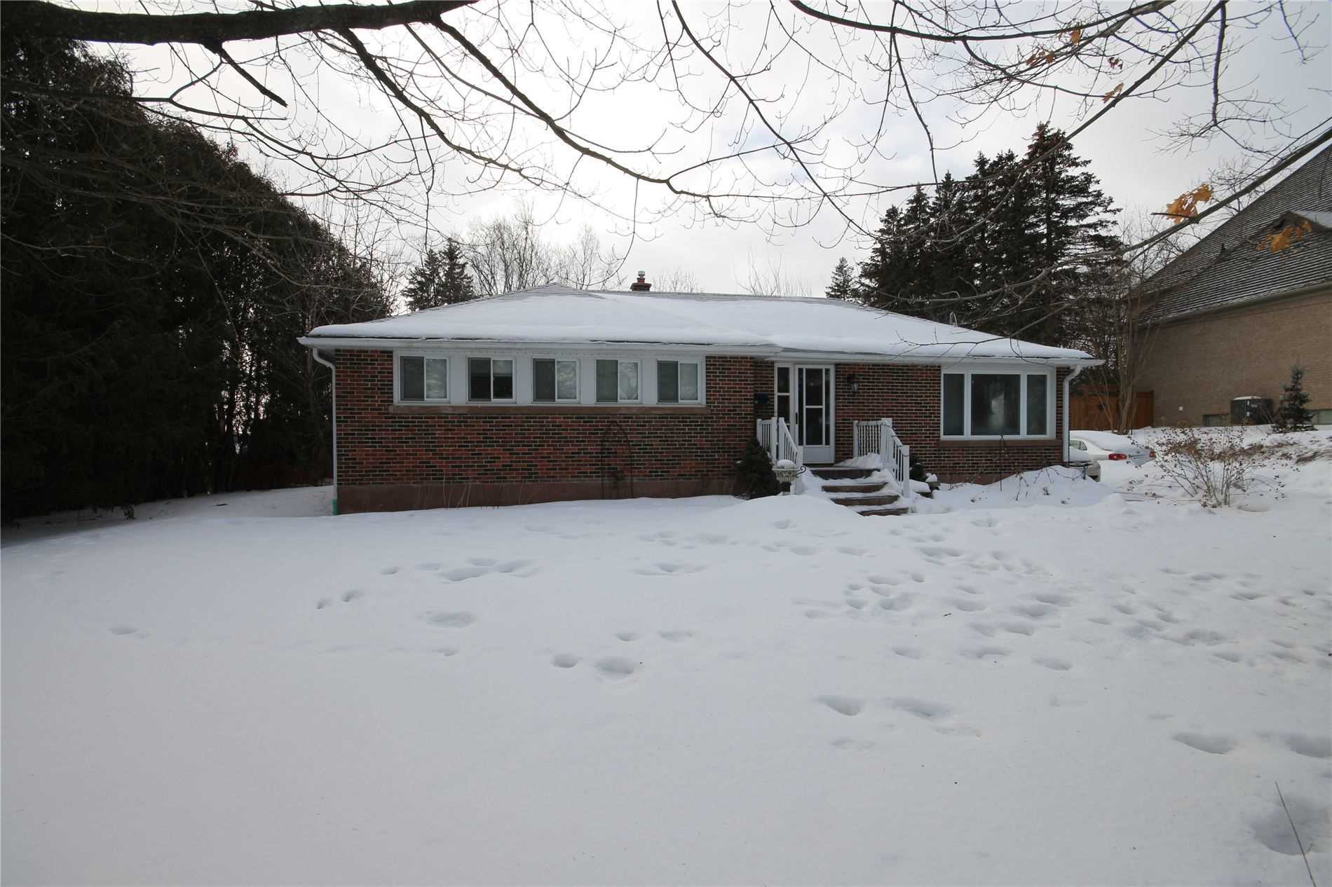187 James St