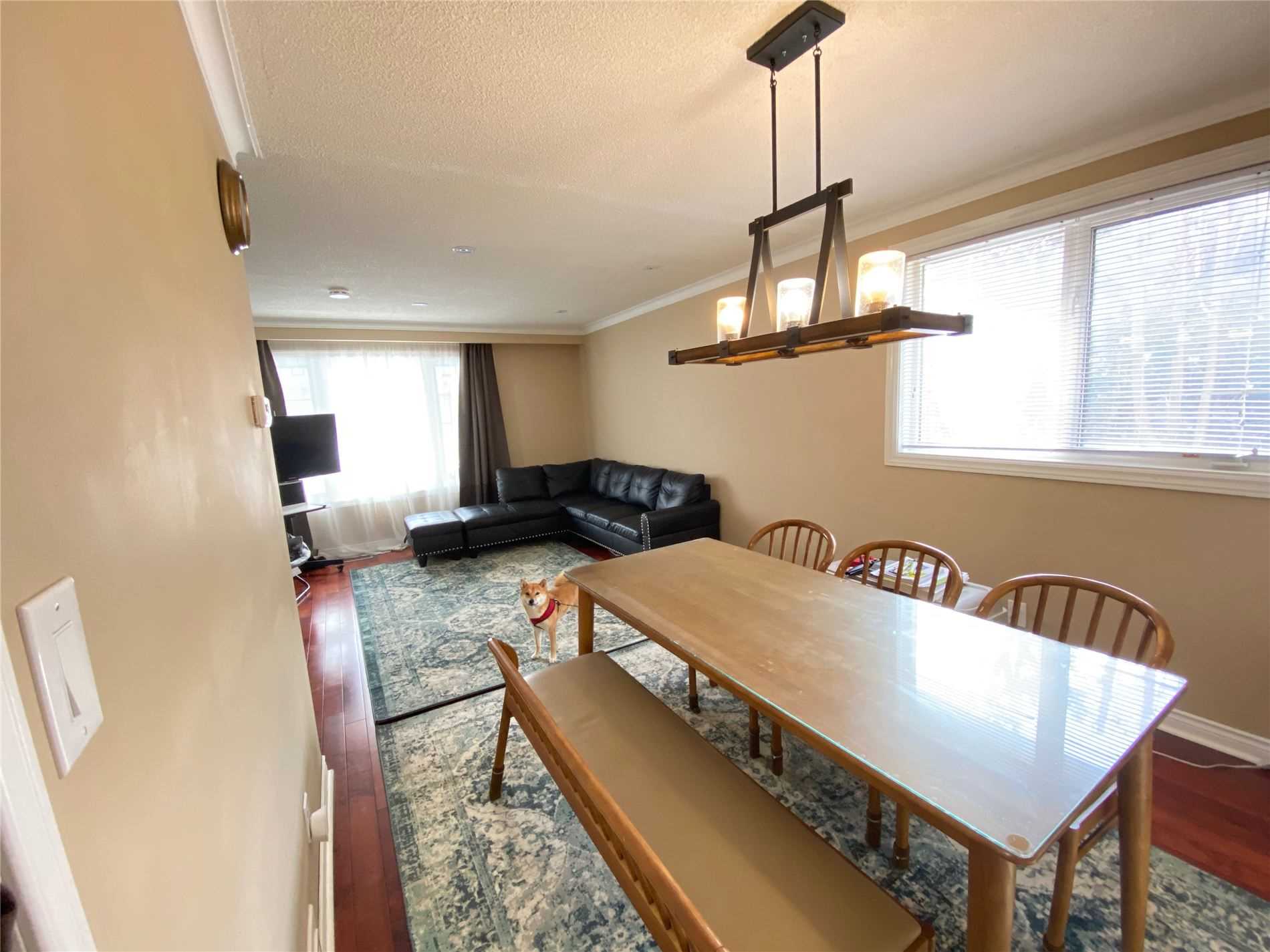 92 Meadowview Ave
