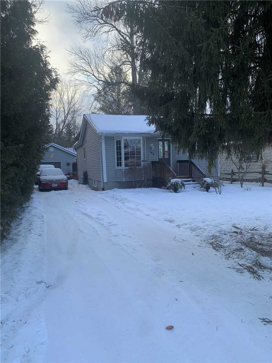 104 Maple Ave