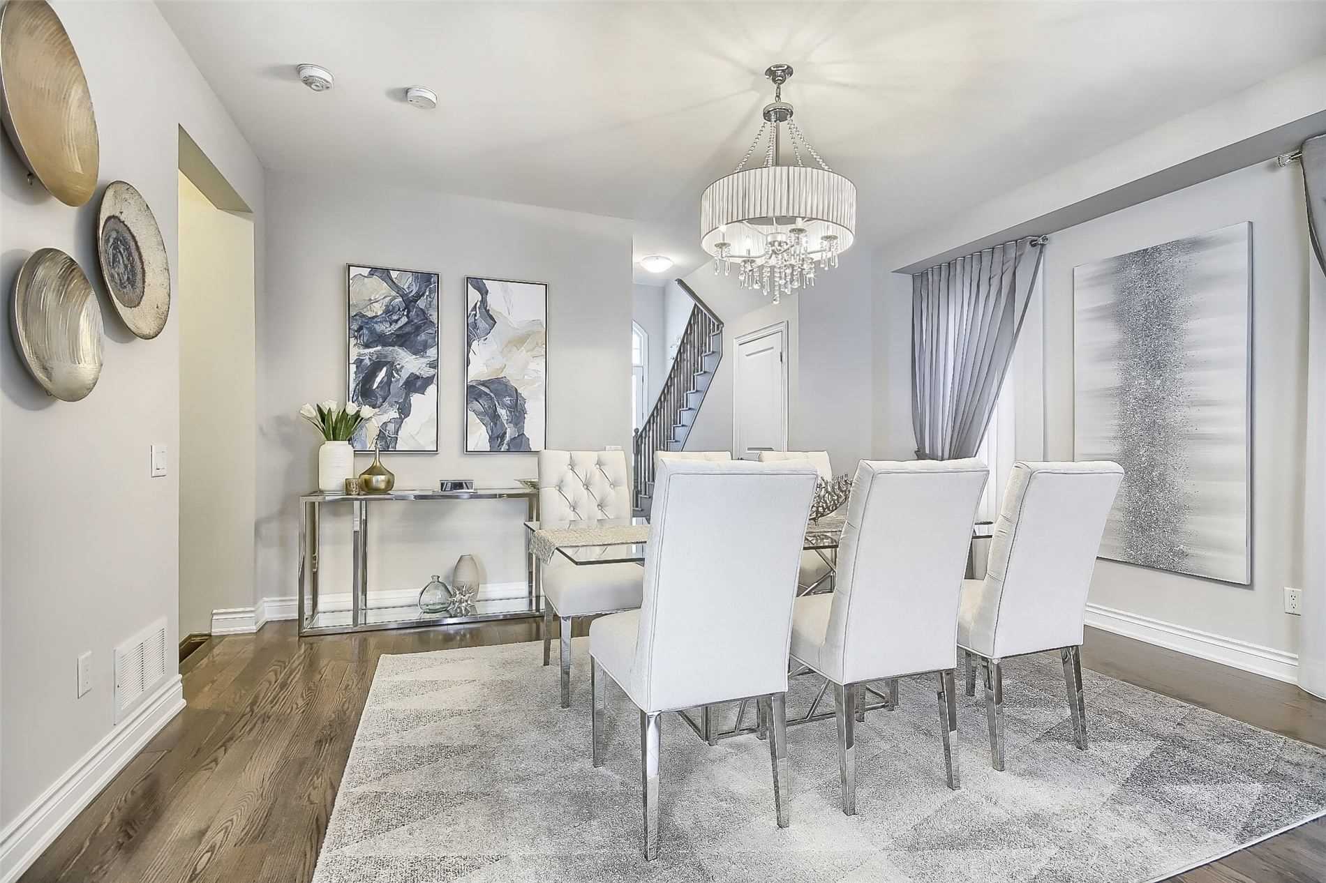 19 Selby Cres
