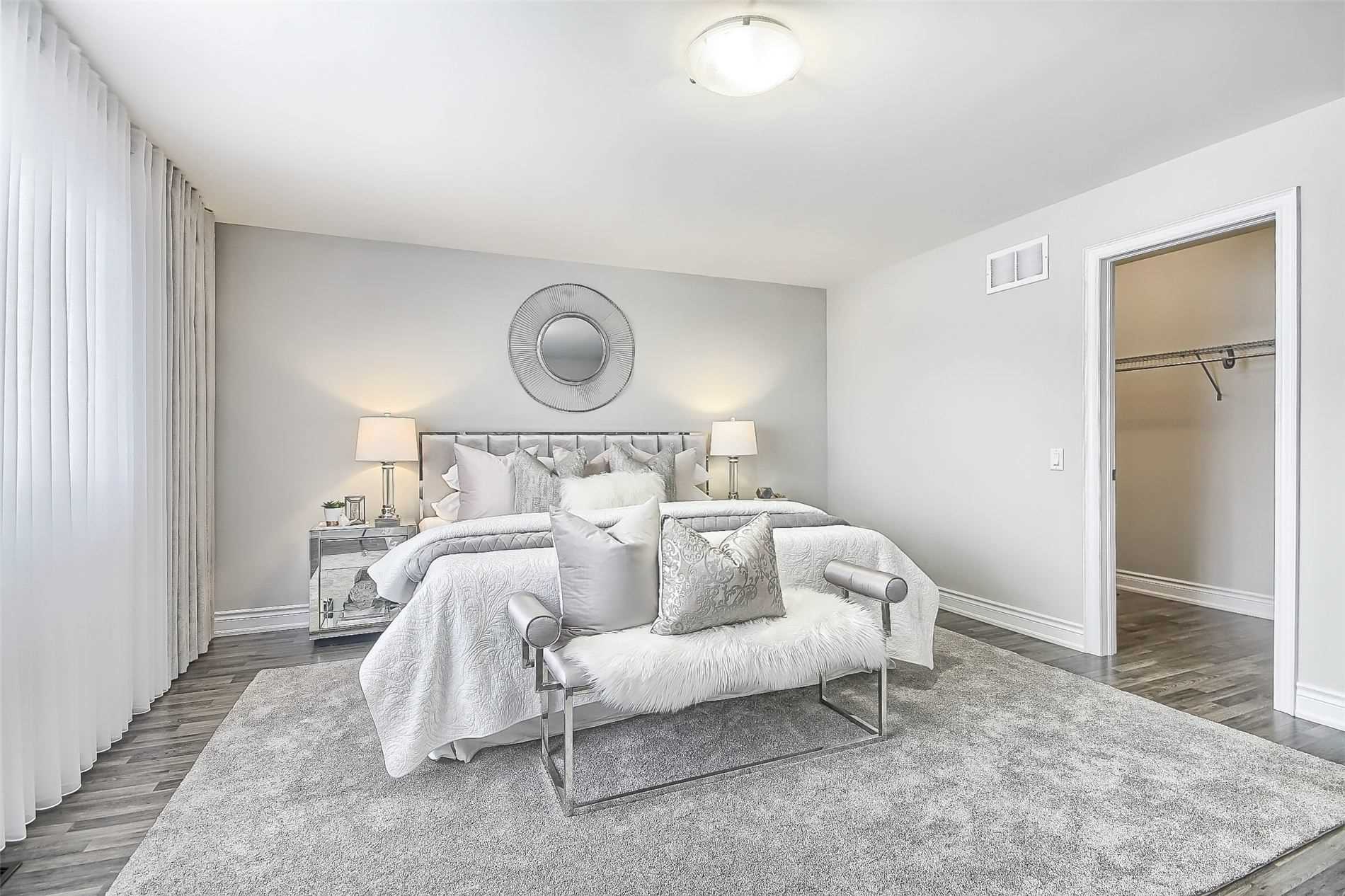 19 Selby Cres