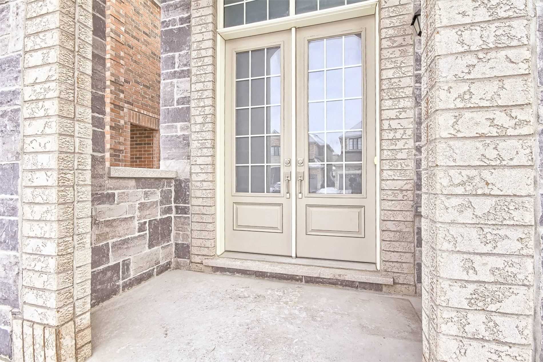 19 Selby Cres