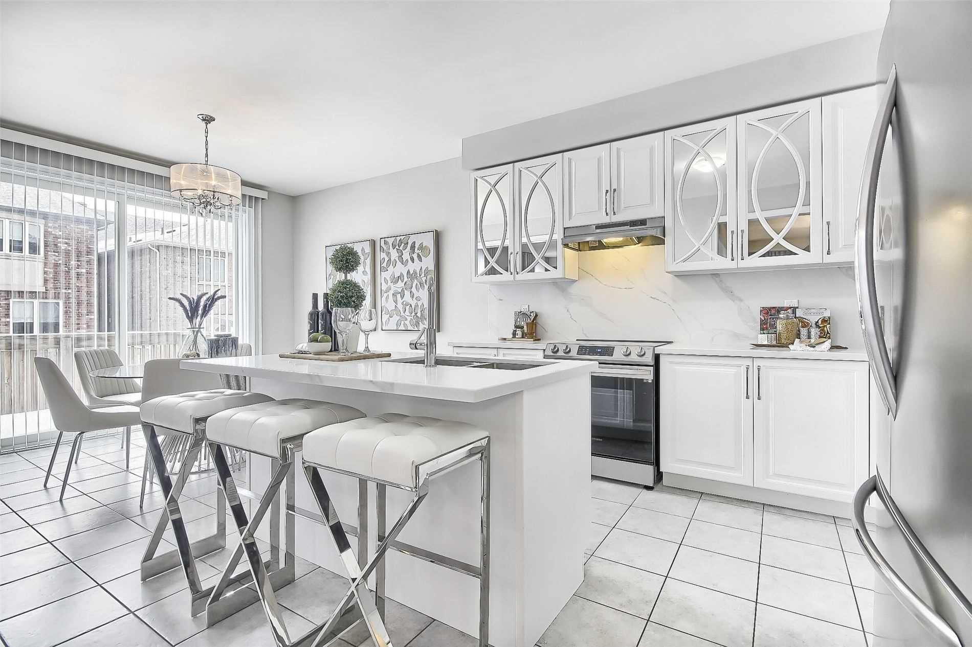 19 Selby Cres