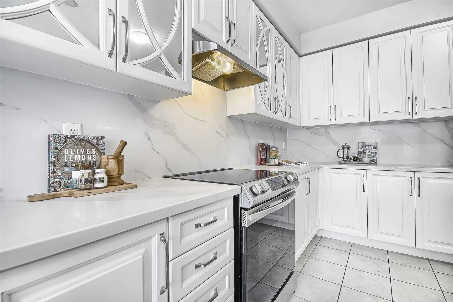 19 Selby Cres