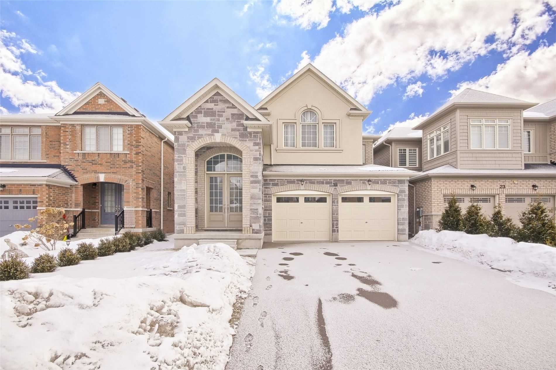 19 Selby Cres