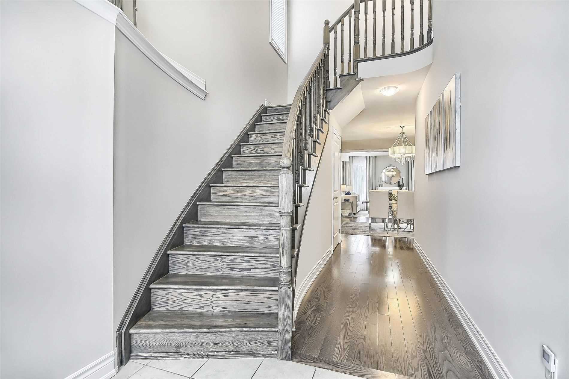 19 Selby Cres