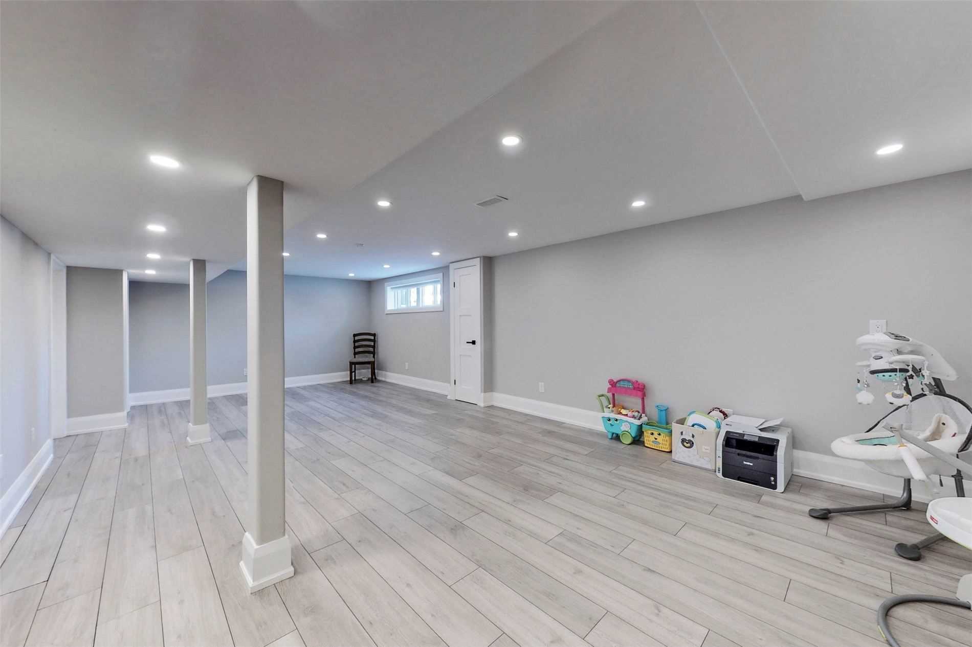 646 Simcoe Rd
