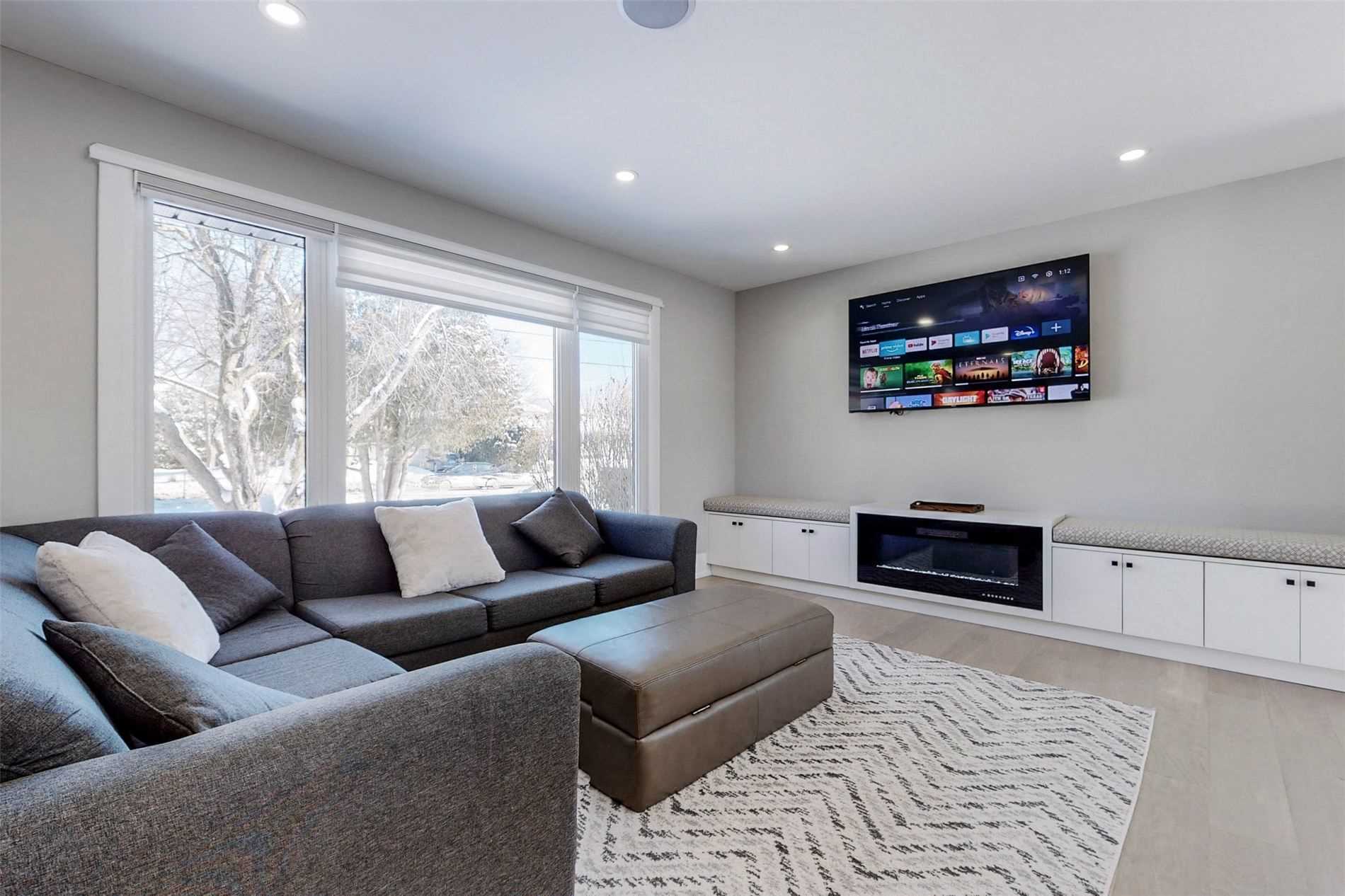 646 Simcoe Rd