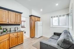 89 Murray Dr