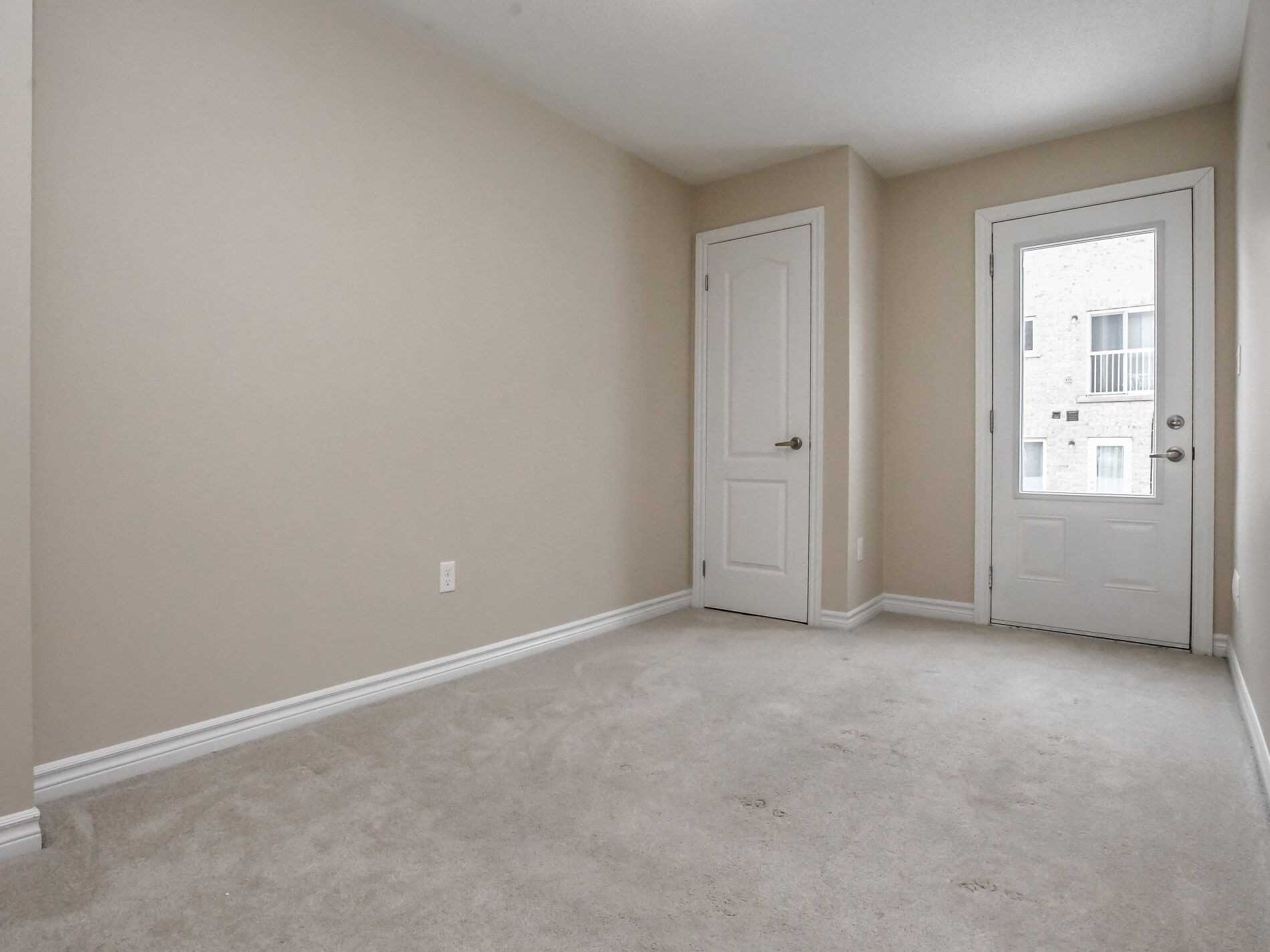 68 Milson Cres