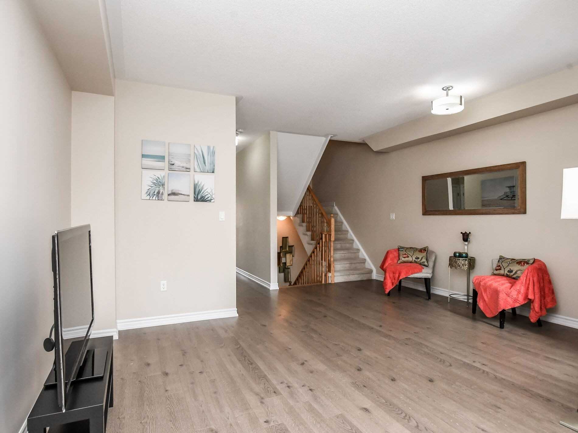 68 Milson Cres