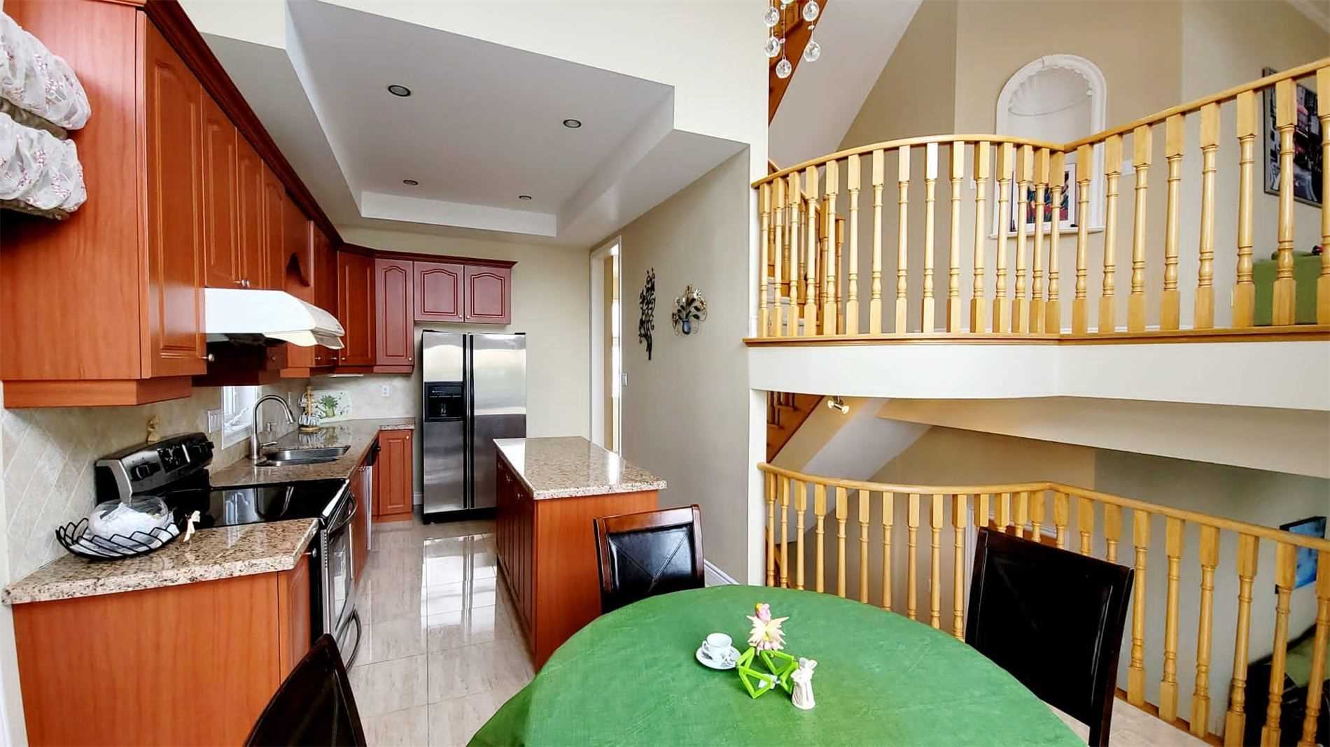 30 Valley Ridge Ave
