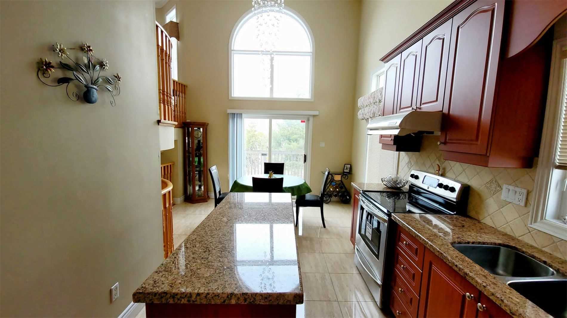 30 Valley Ridge Ave