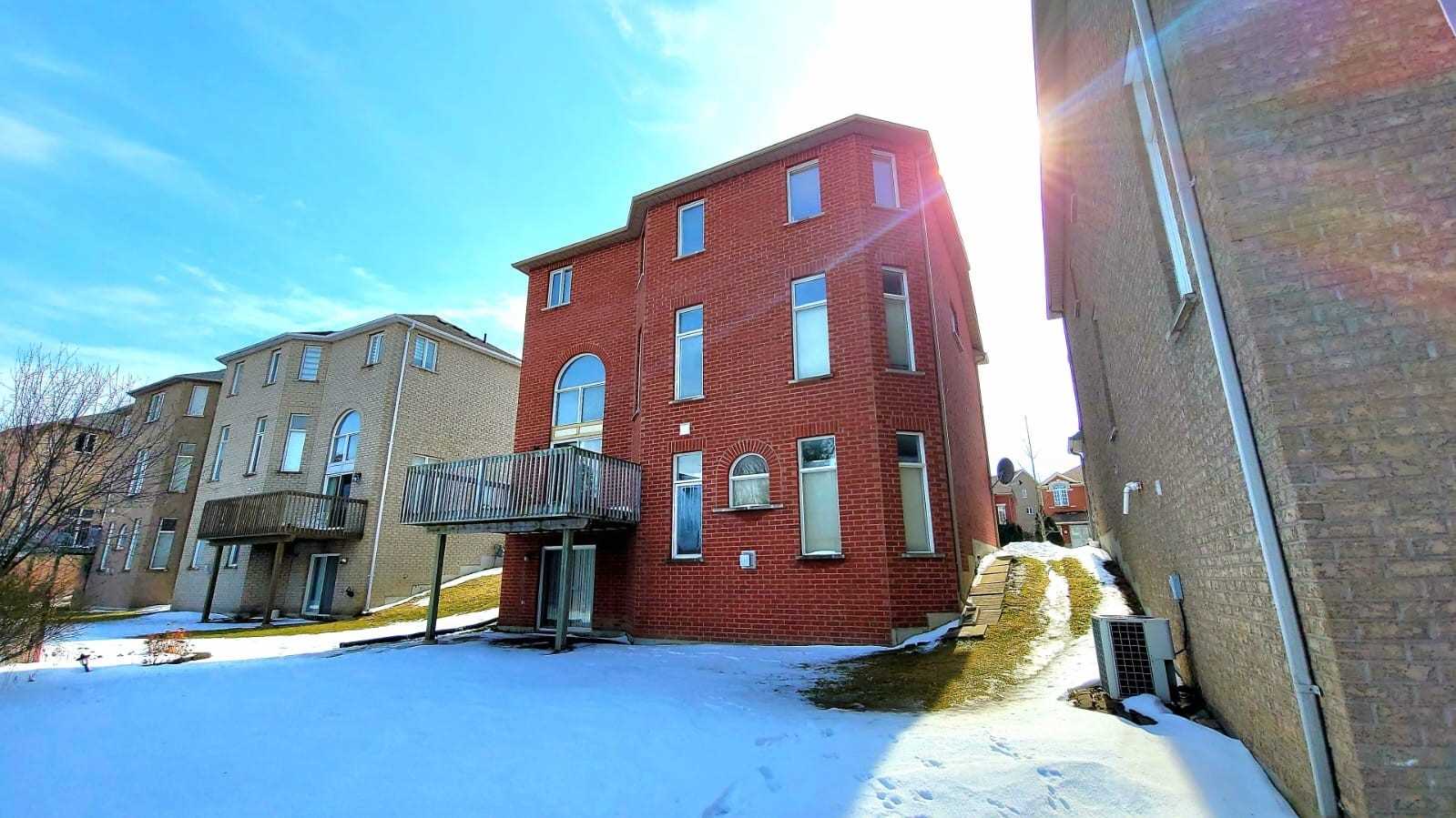 30 Valley Ridge Ave