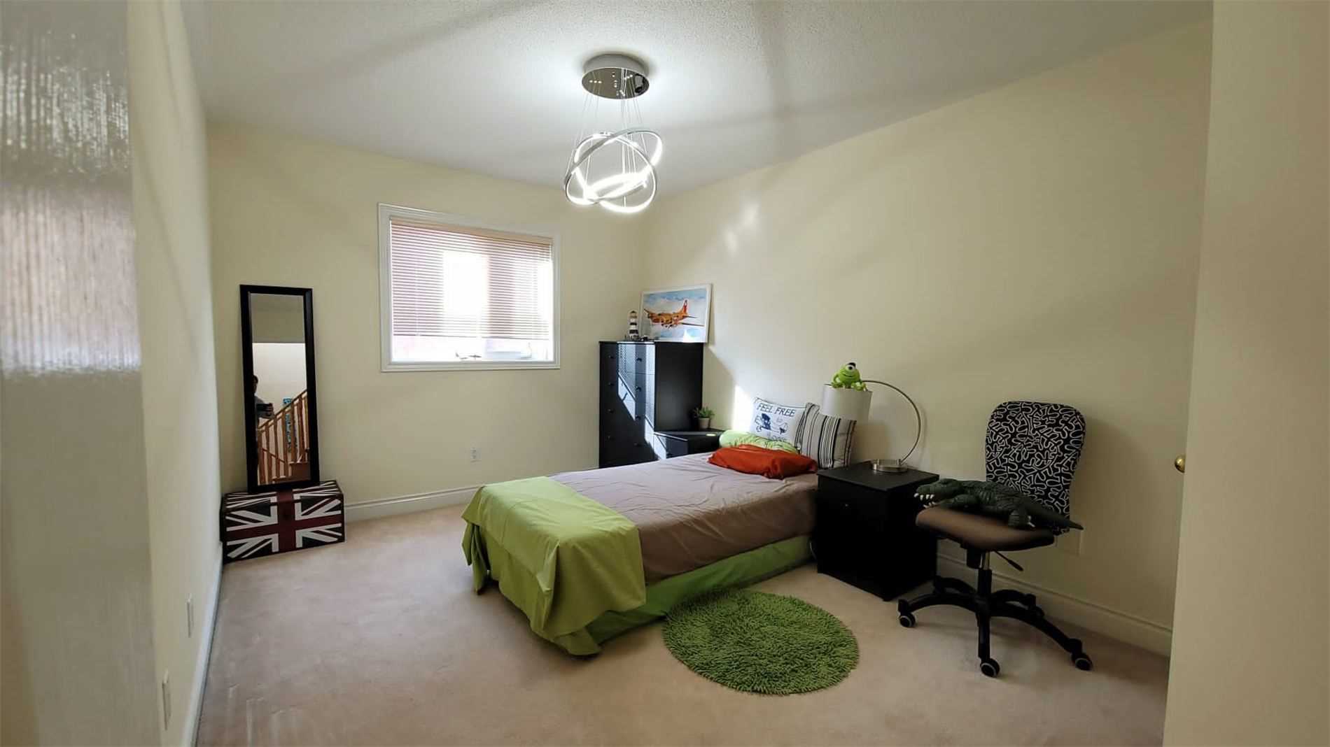 30 Valley Ridge Ave