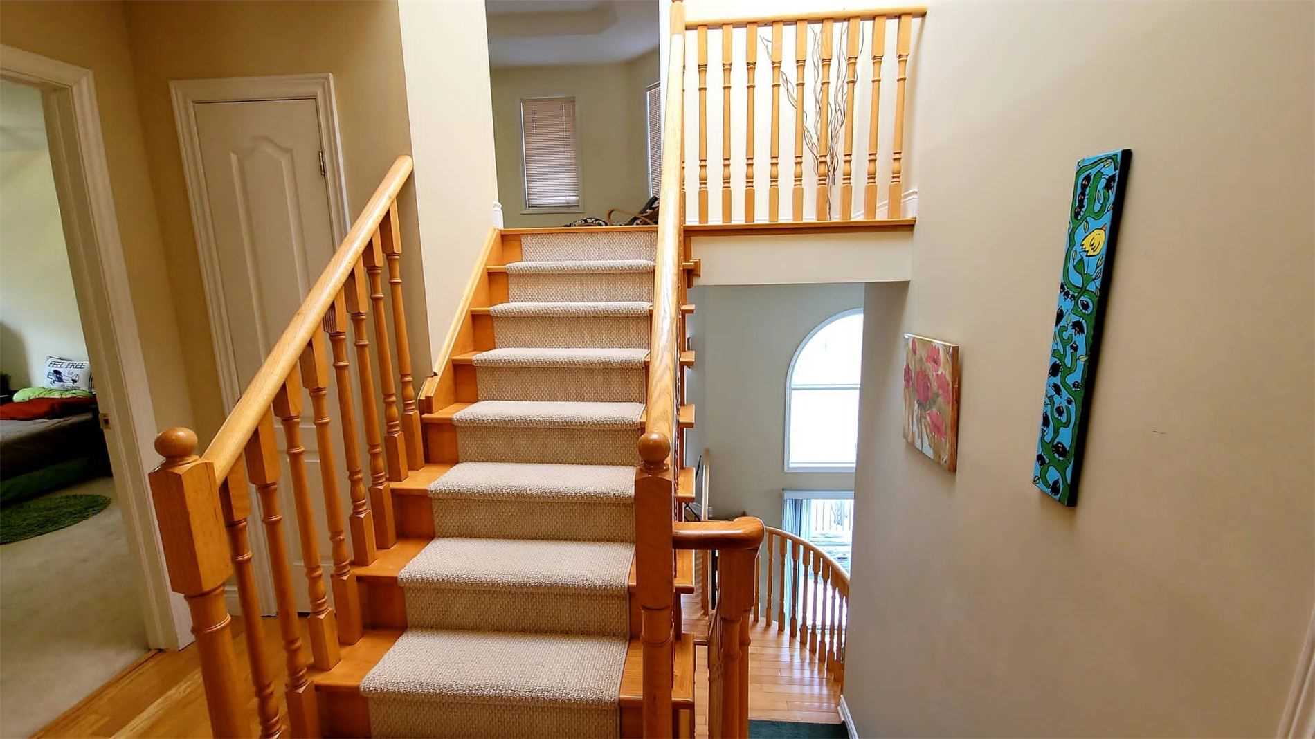 30 Valley Ridge Ave
