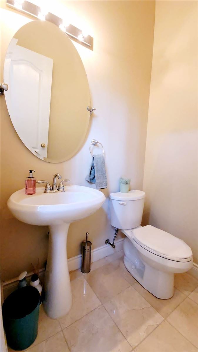 30 Valley Ridge Ave