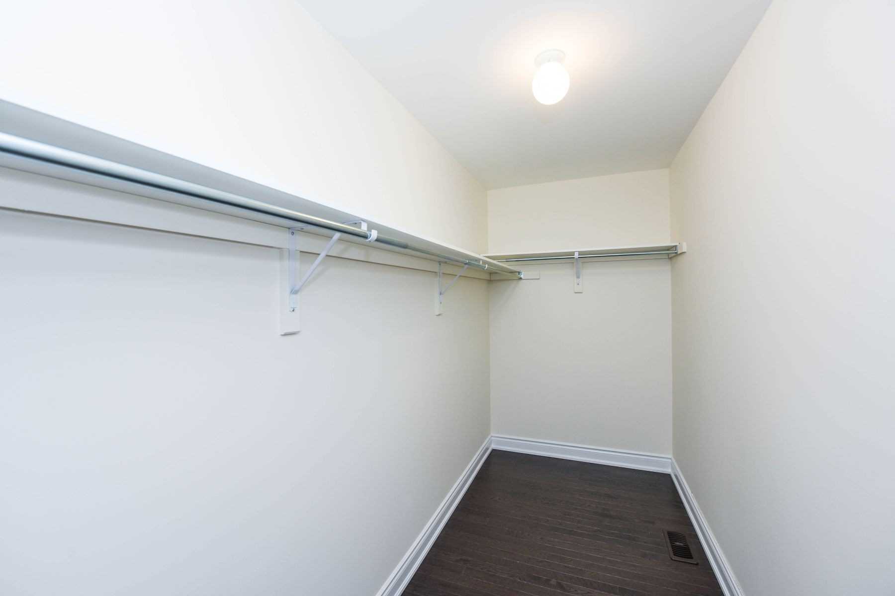 46 Ridgeview Crt