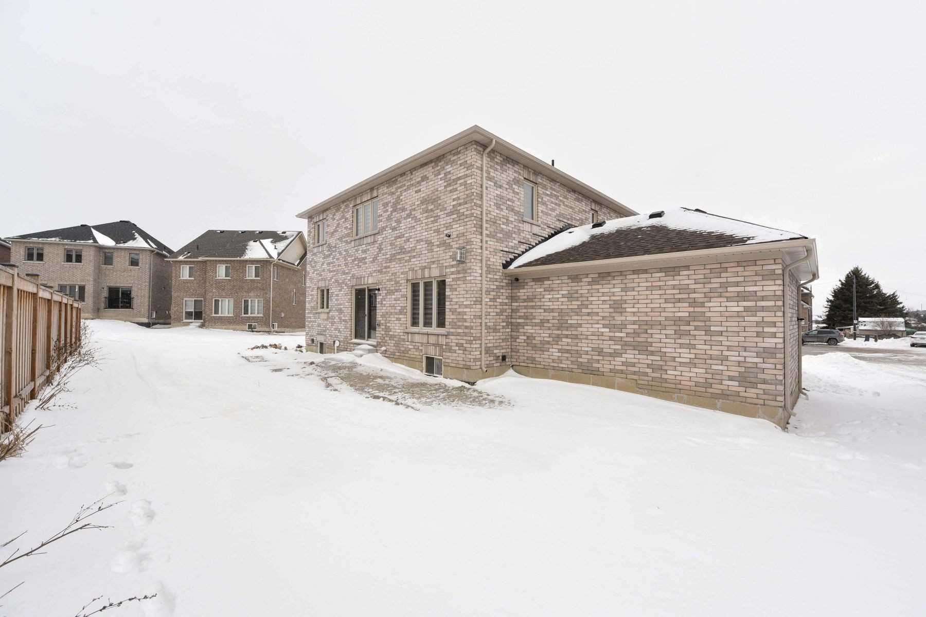 46 Ridgeview Crt