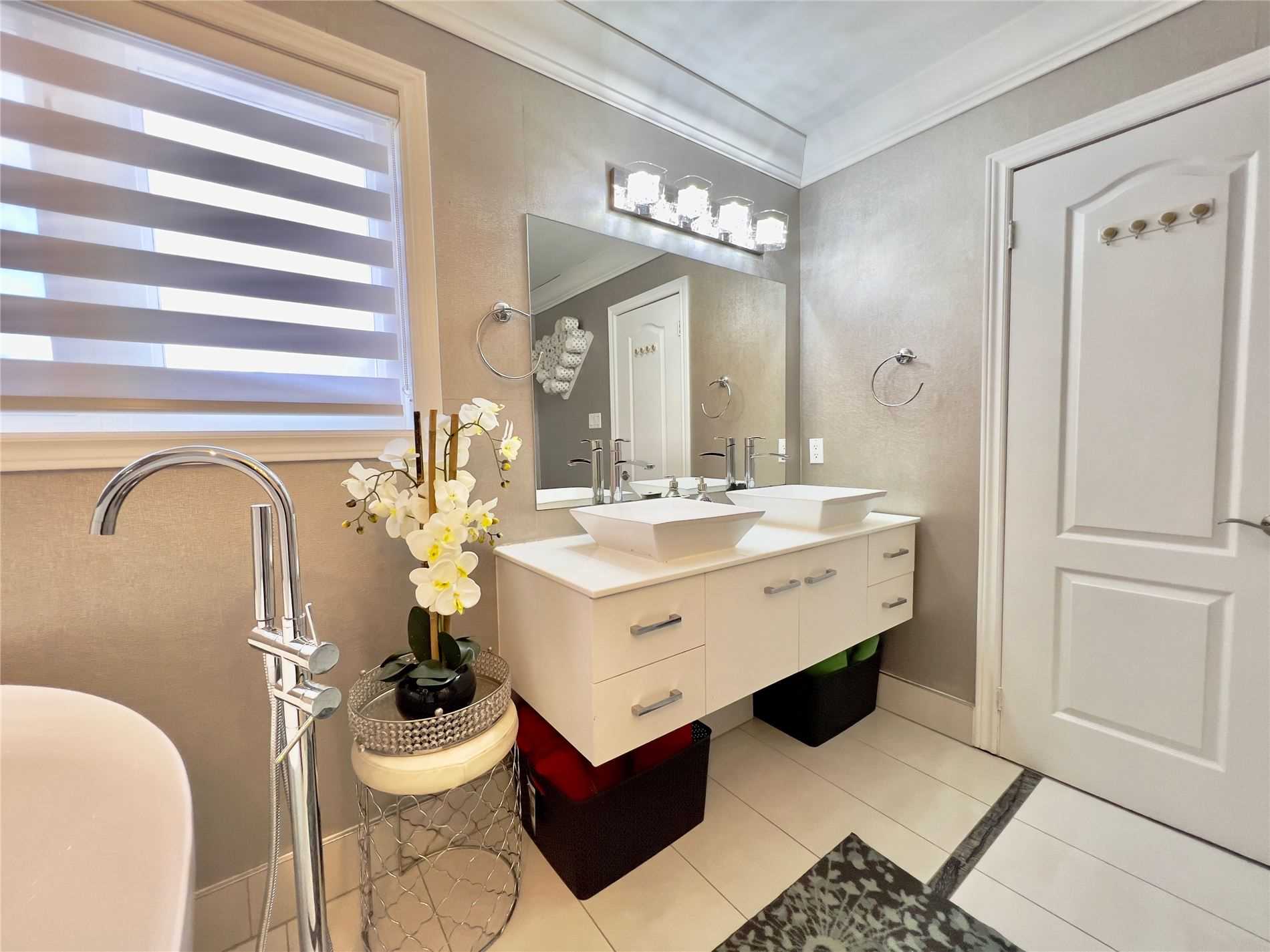 47 Amparo Dr