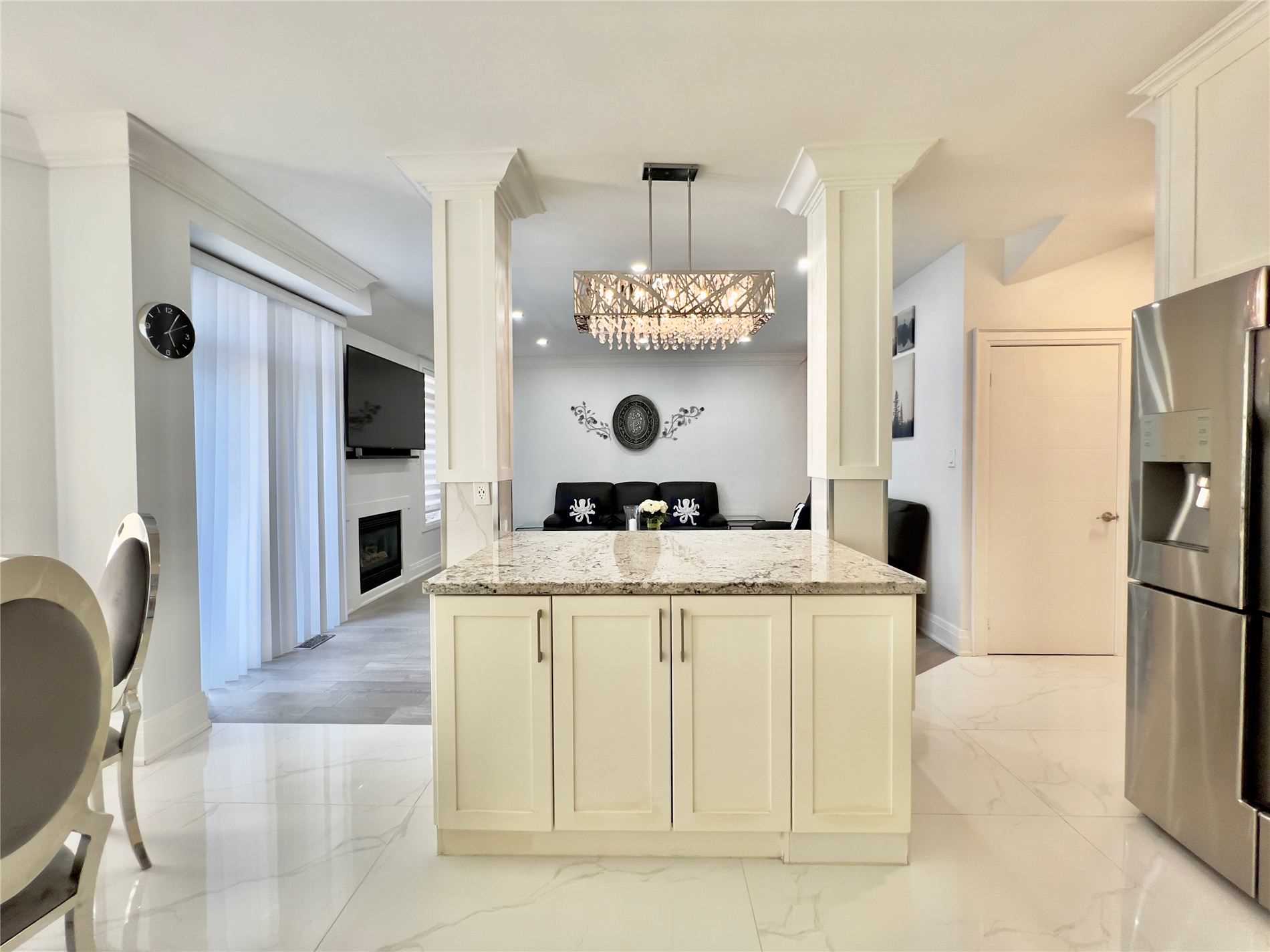 47 Amparo Dr