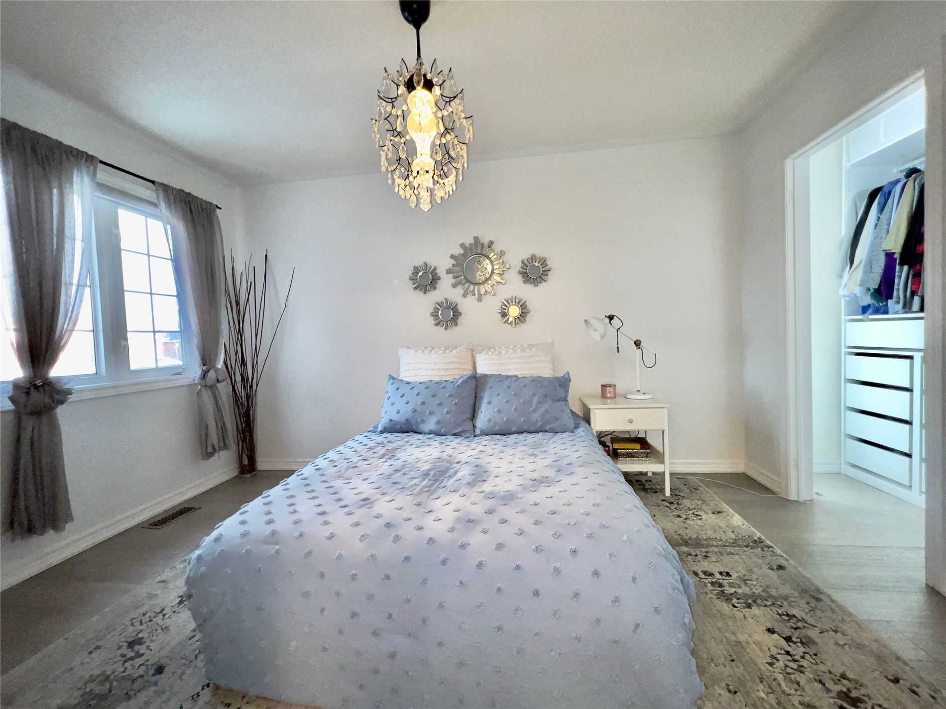47 Amparo Dr