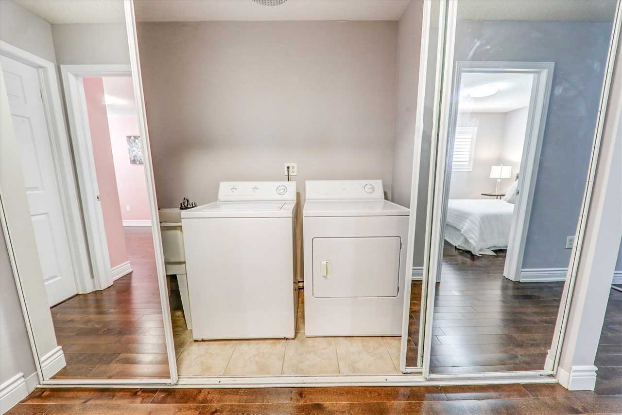 112 Guinevere Rd
